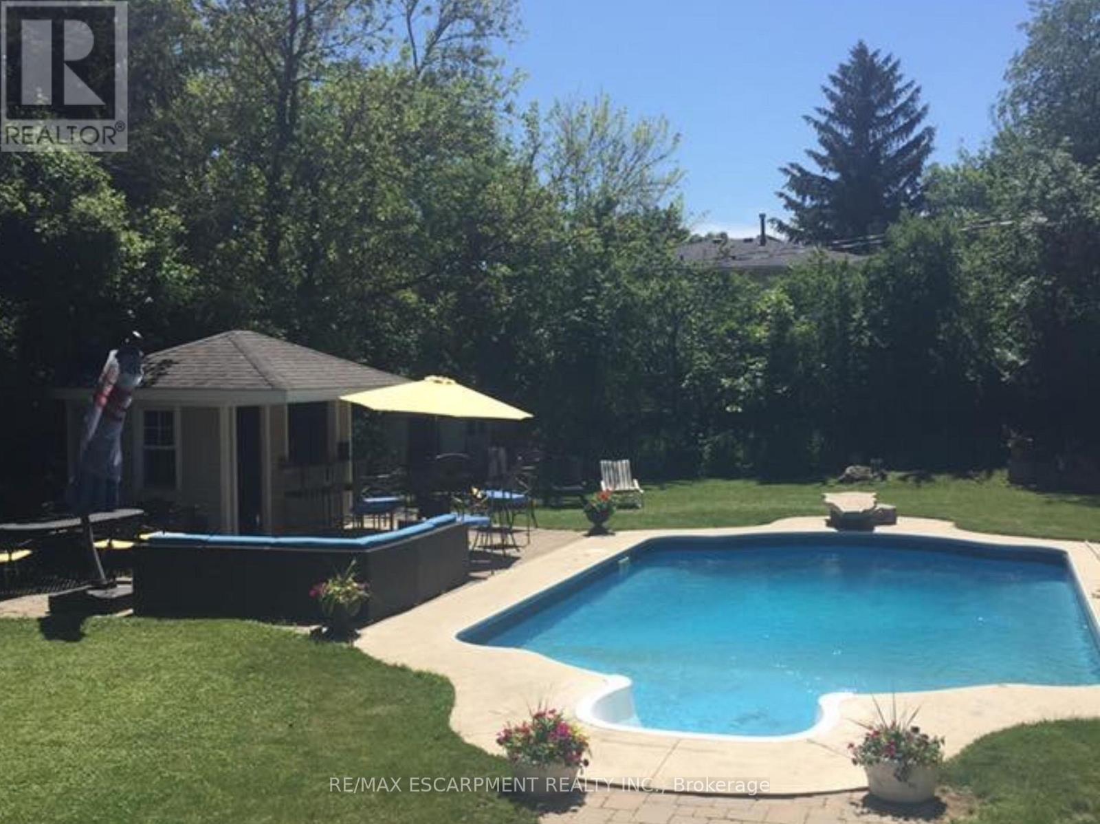 1088 Truman Avenue, Oakville, Ontario  L6H 1Y6 - Photo 46 - W12926782