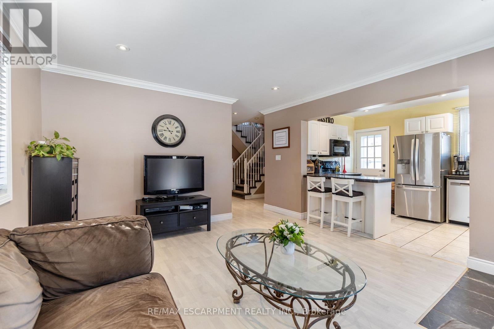 1088 Truman Avenue, Oakville, Ontario  L6H 1Y6 - Photo 8 - W12926782