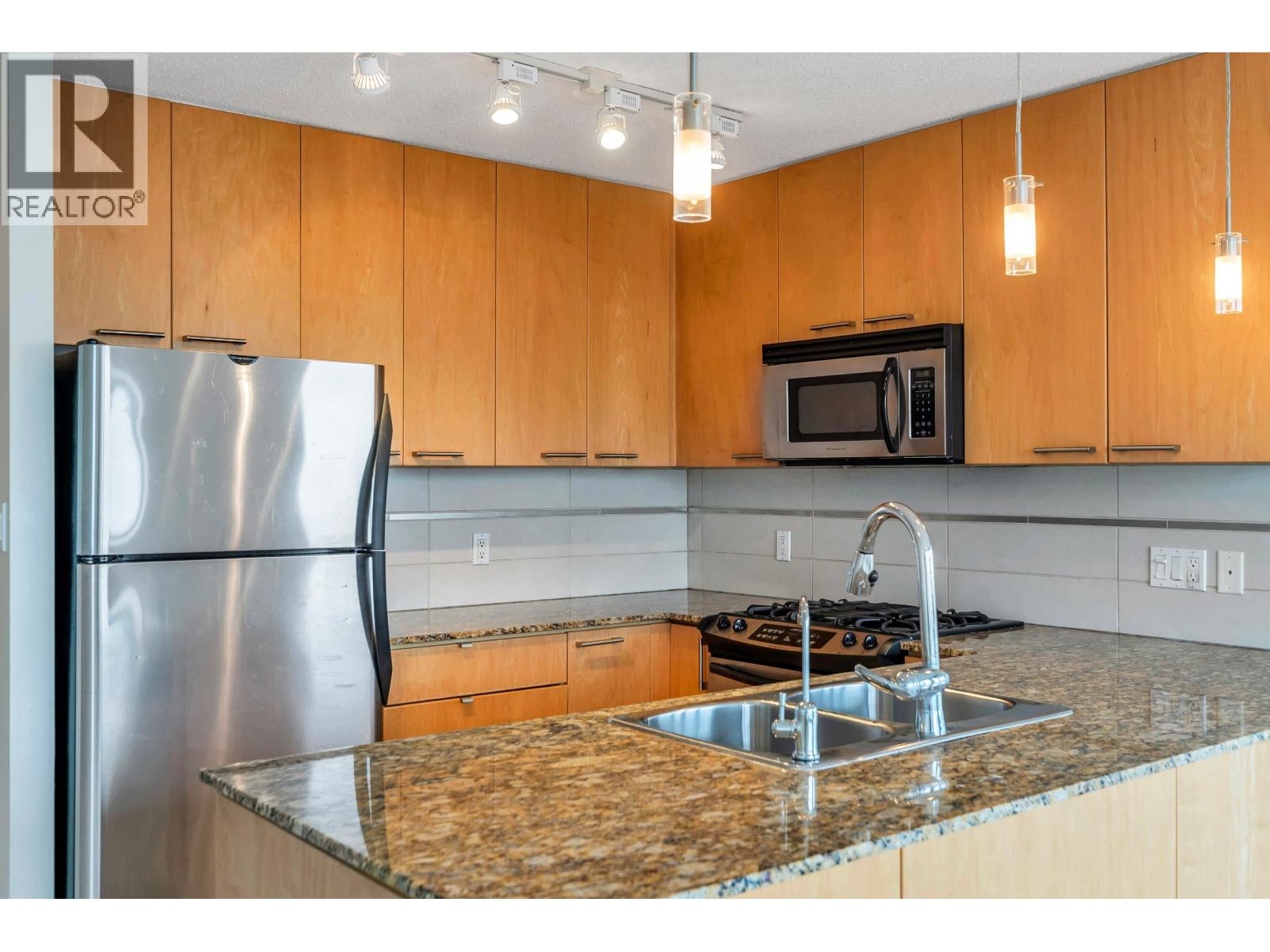 1303 5811 No. 3 Road, Richmond, British Columbia  V6X 4L7 - Photo 5 - R3103999