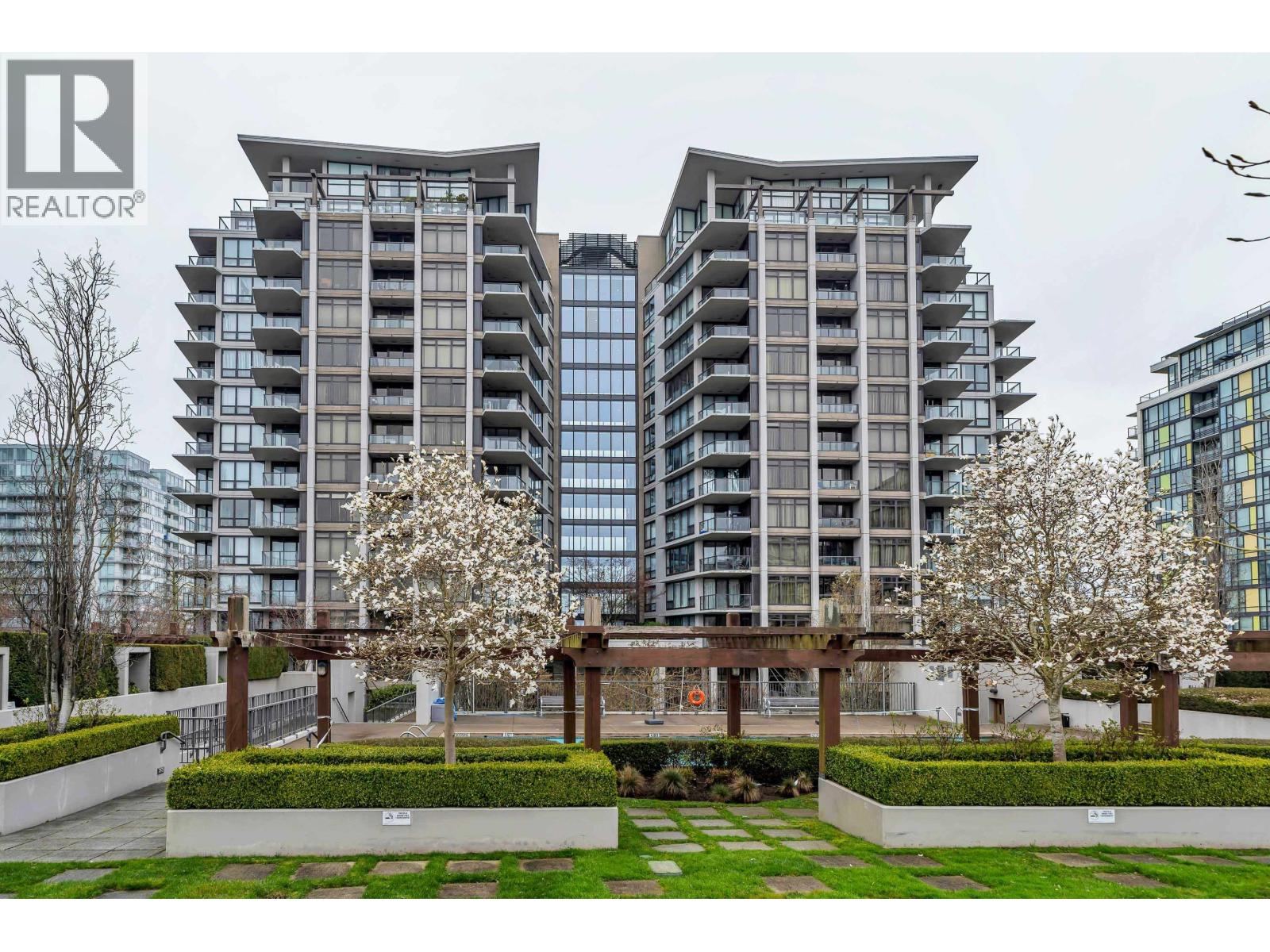 1303 5811 No. 3 Road, Richmond, British Columbia  V6X 4L7 - Photo 1 - R3103999