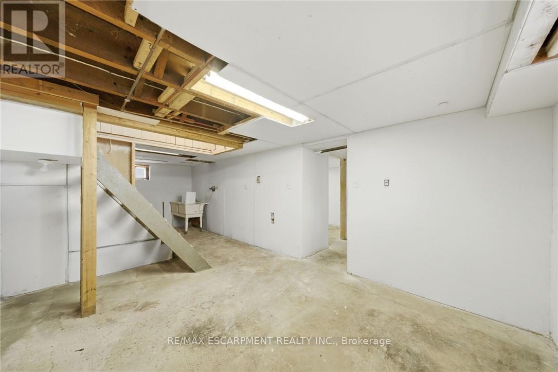 203 Brock Street, Brantford, Ontario  N3S 5W8 - Photo 21 - X12926784