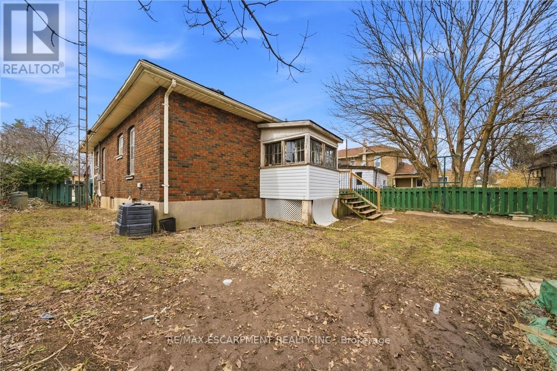 203 Brock Street, Brantford, Ontario  N3S 5W8 - Photo 29 - X12926784