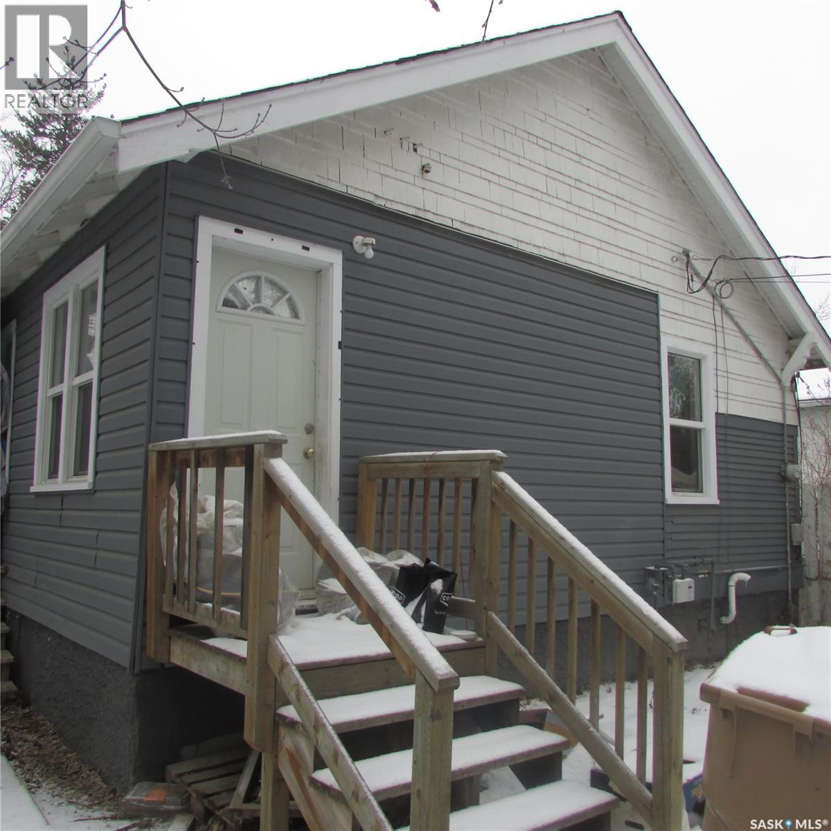 1437 Elphinstone Street, Regina, Saskatchewan  S4T 3M7 - Photo 2 - SK031378