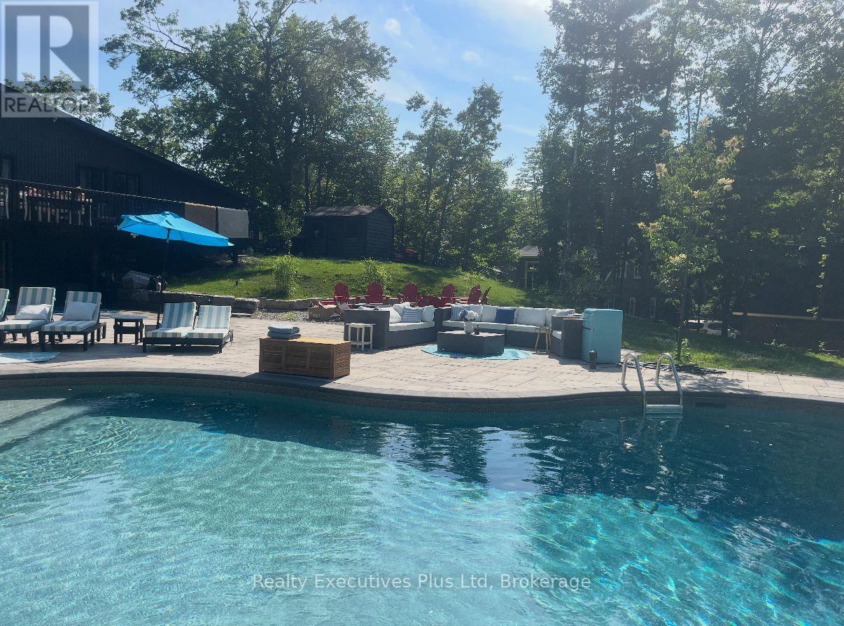 24 Birch Grove Drive, Oro-Medonte, Ontario L4M 4Y8 - Photo 11 - S12916908