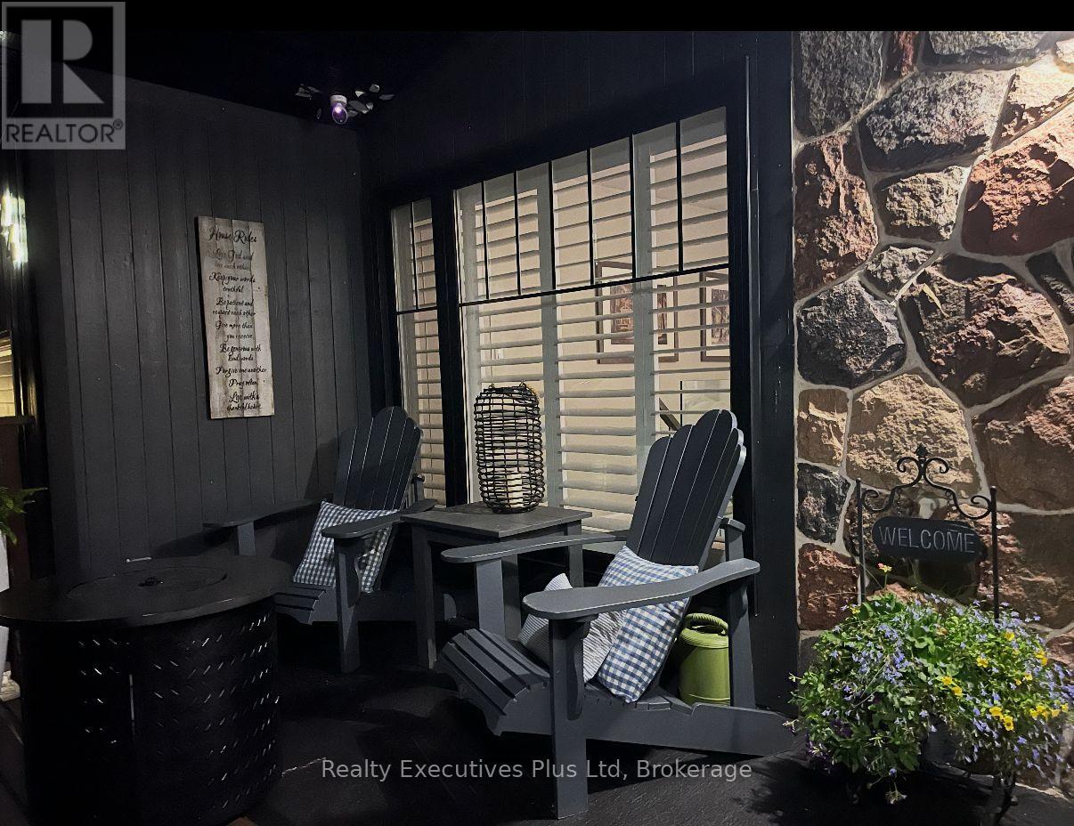 24 Birch Grove Drive, Oro-Medonte, Ontario L4M 4Y8 - Photo 15 - S12916908