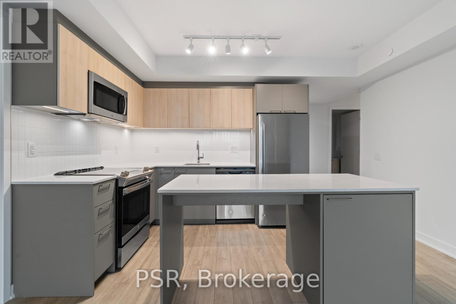 604 - 299 Campbell Avenue, Toronto, Ontario  M6P 3V7 - Photo 5 - W12897424