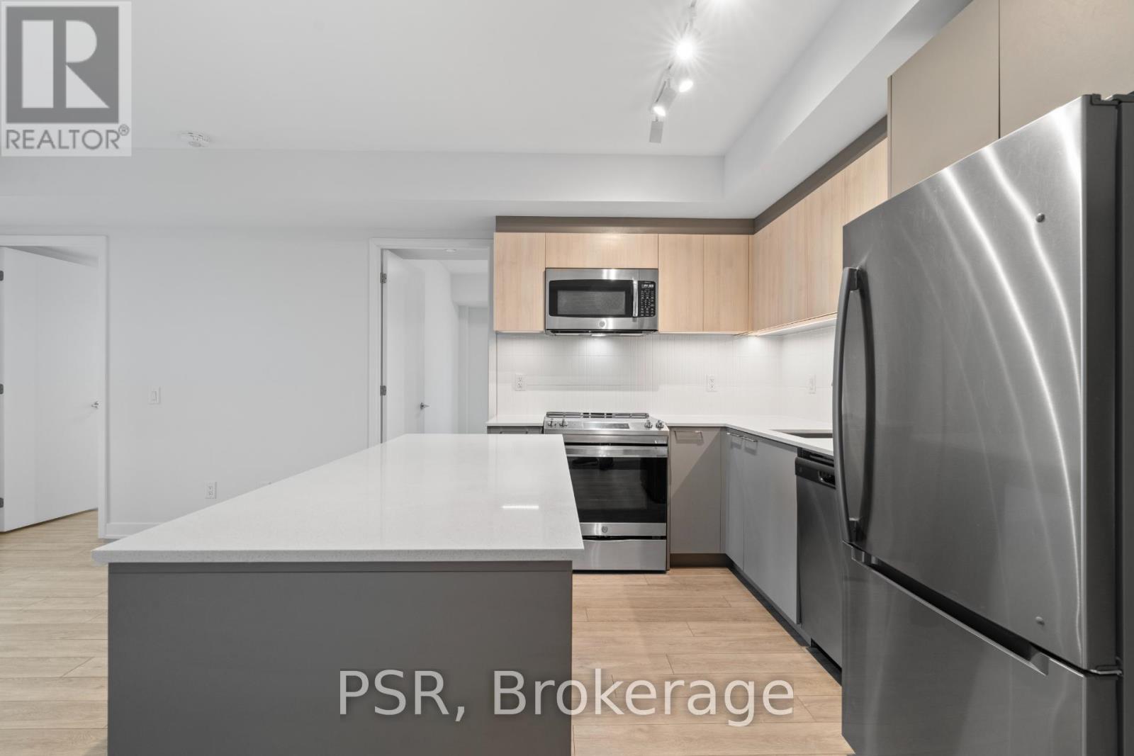 604 - 299 Campbell Avenue, Toronto, Ontario  M6P 3V7 - Photo 4 - W12897424