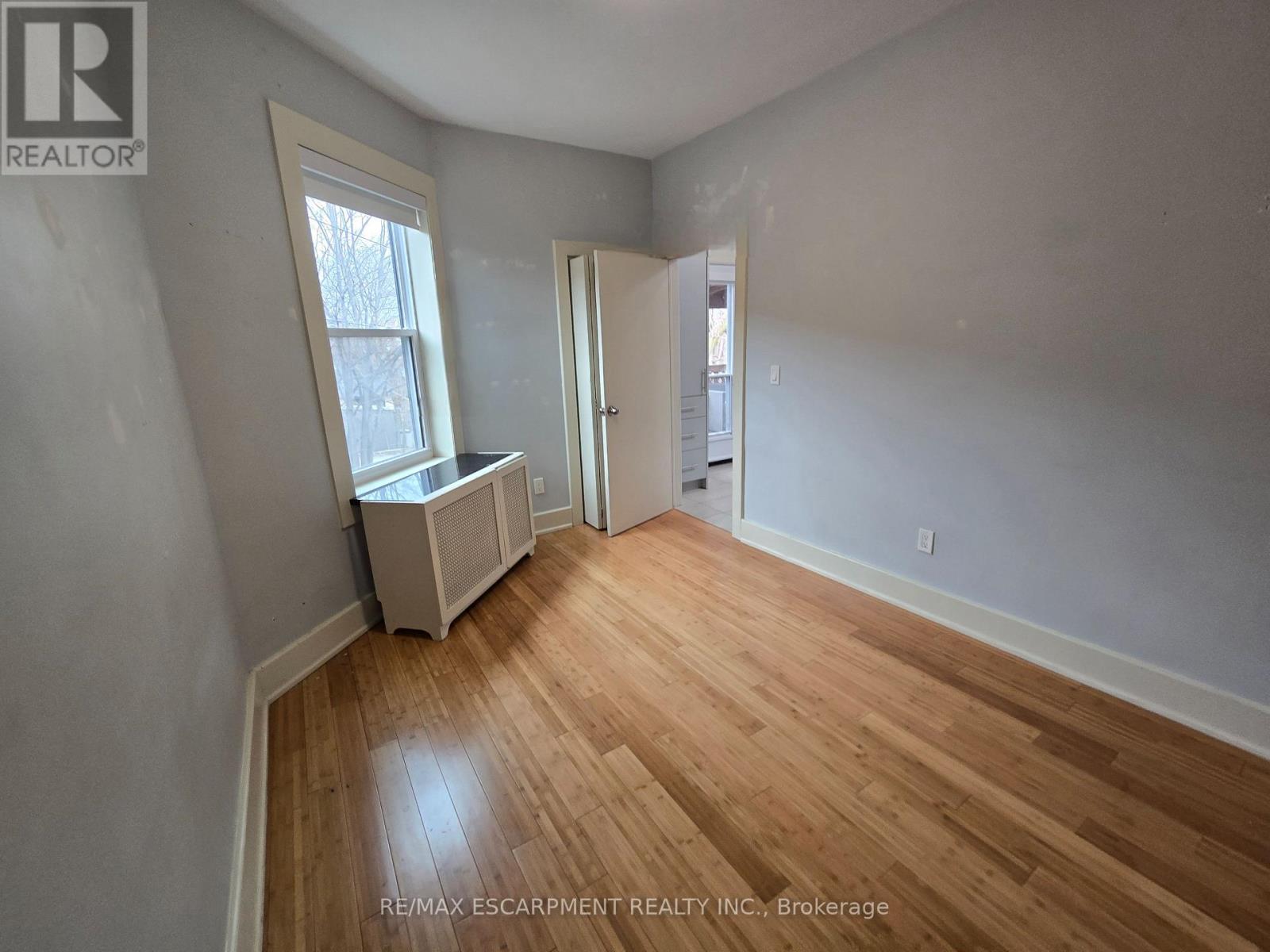 971.5 Main Street E, Hamilton, Ontario  L8M 1N2 - Photo 12 - X12917188