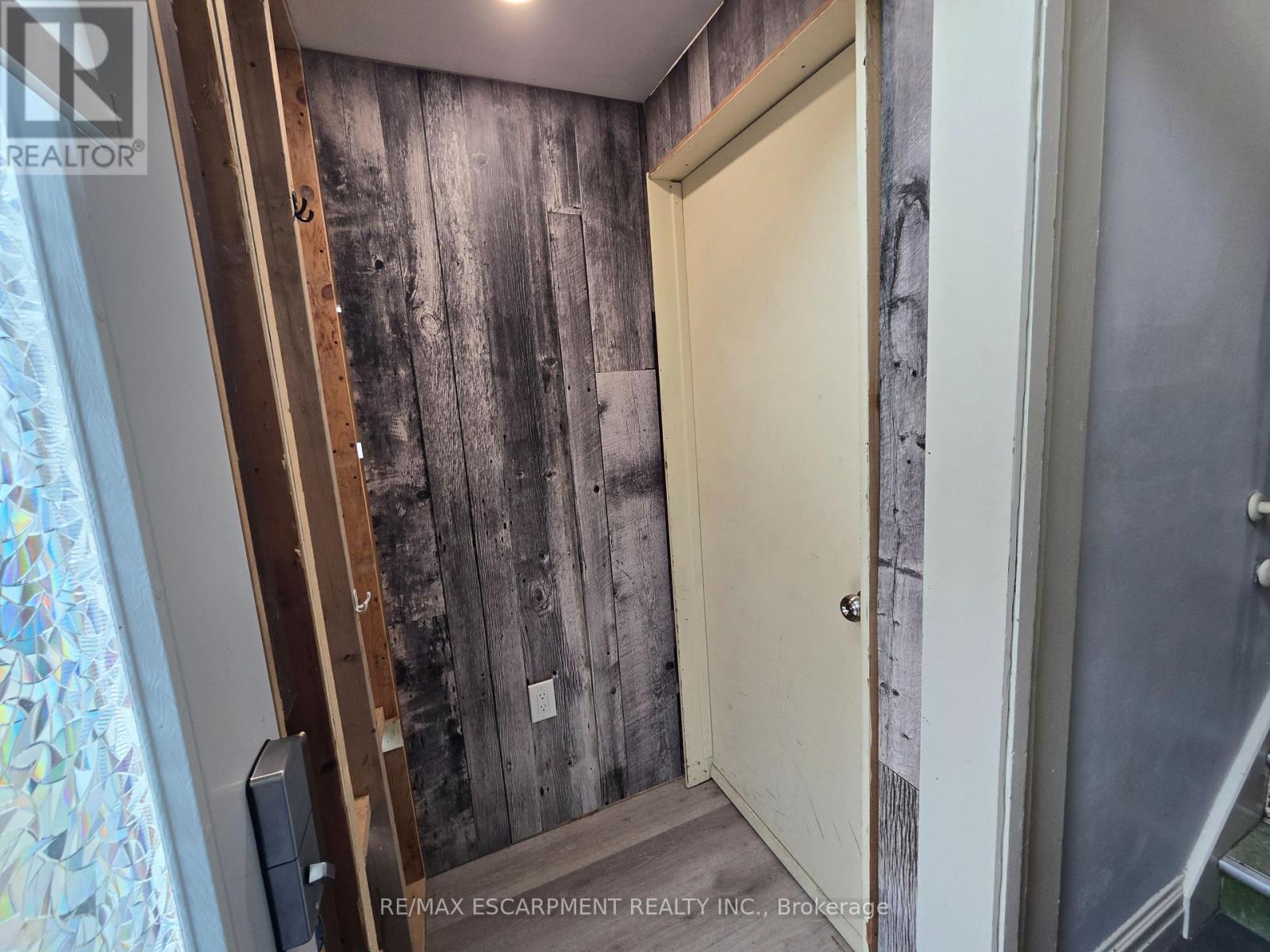 971.5 Main Street E, Hamilton, Ontario  L8M 1N2 - Photo 5 - X12917188