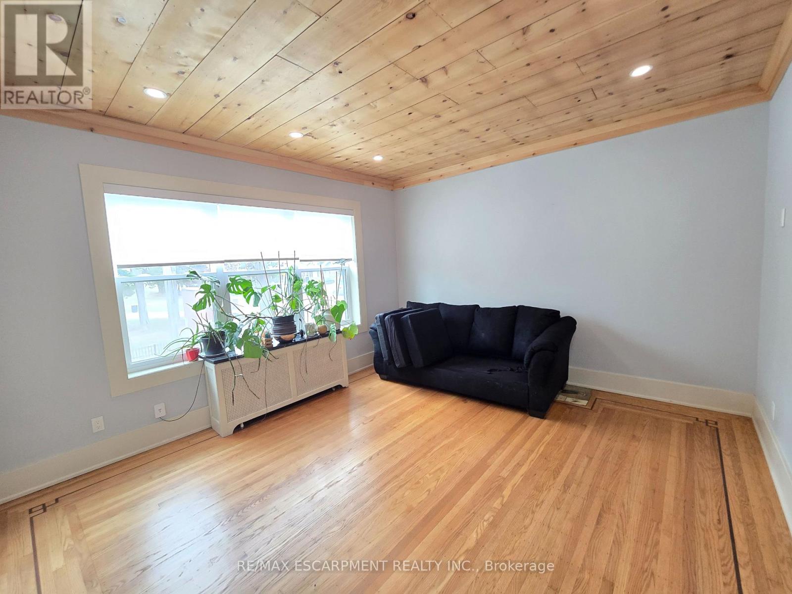 971.5 Main Street E, Hamilton, Ontario  L8M 1N2 - Photo 10 - X12917188