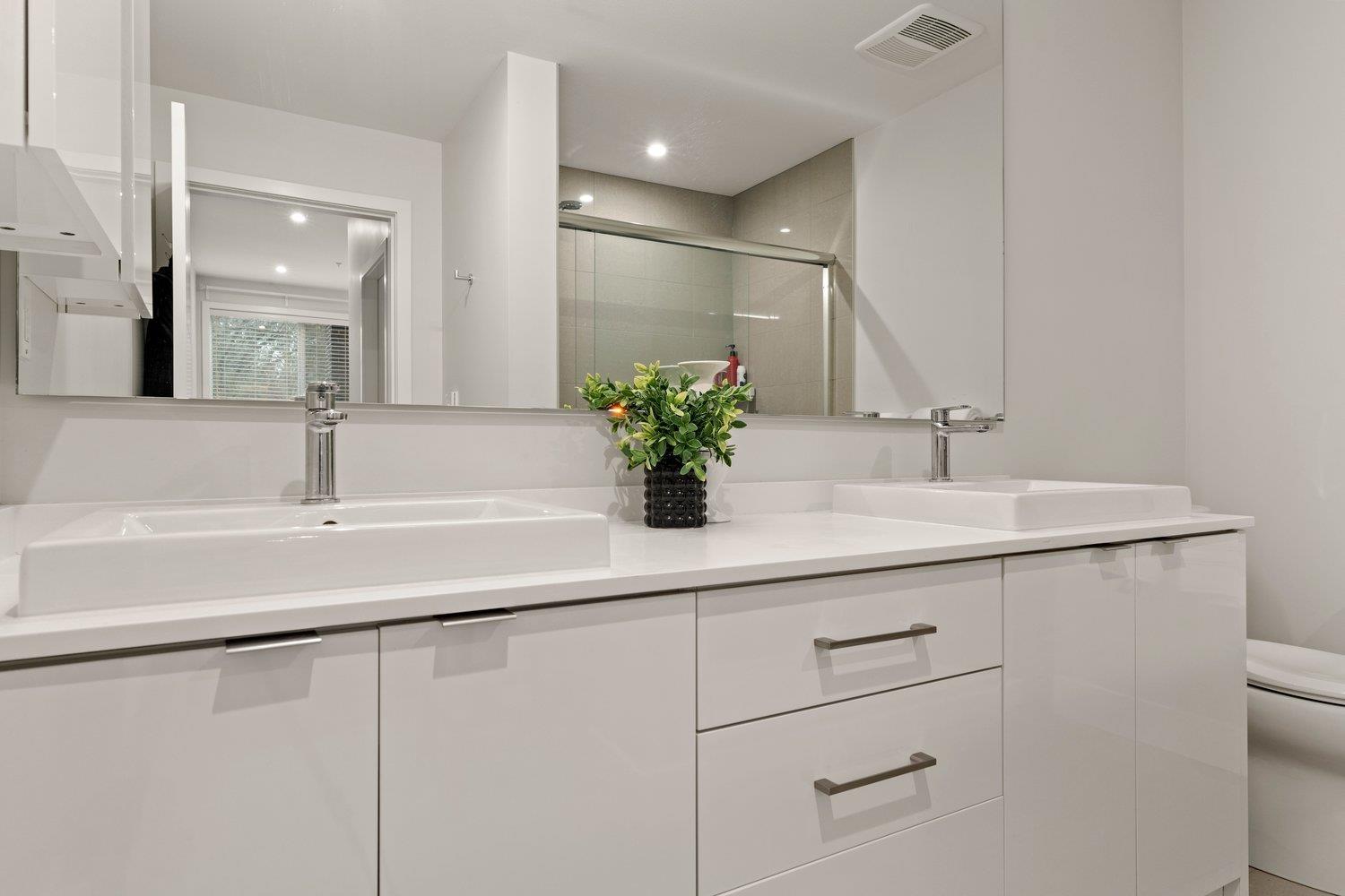 201 45510 Market Way, Garrison Crossing, Chilliwack, British Columbia  V2R 6E1 - Photo 18 - R3103895