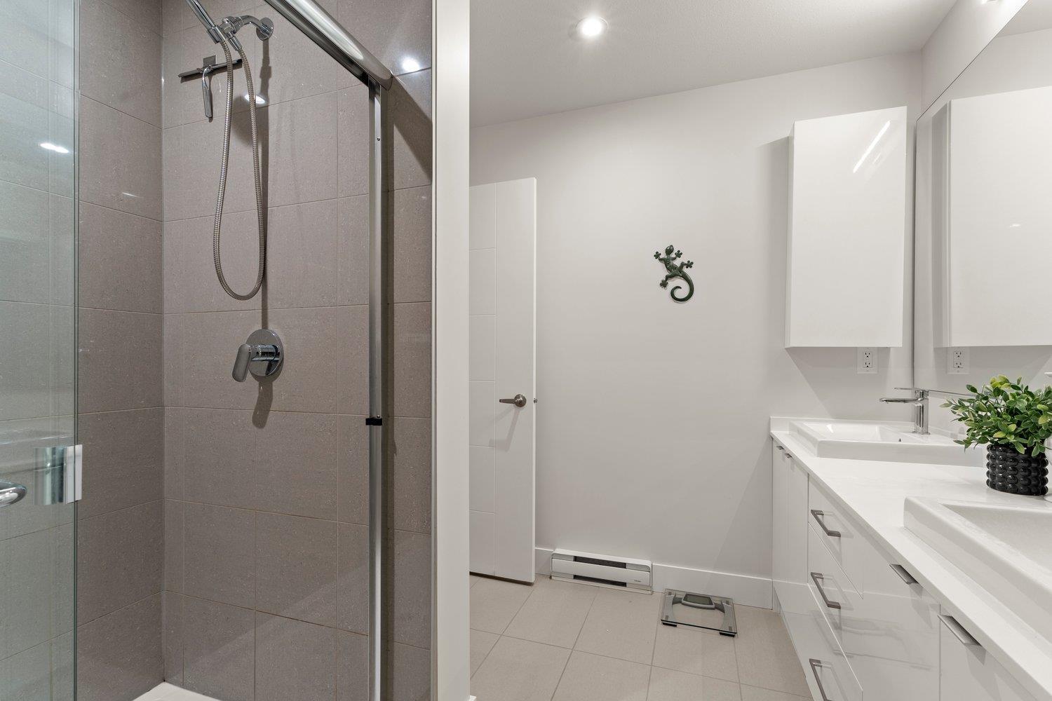 201 45510 Market Way, Garrison Crossing, Chilliwack, British Columbia  V2R 6E1 - Photo 19 - R3103895