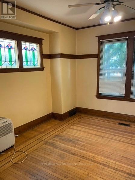 38 North Oval, Hamilton, Ontario  L8S 3Y6 - Photo 2 - X12827002