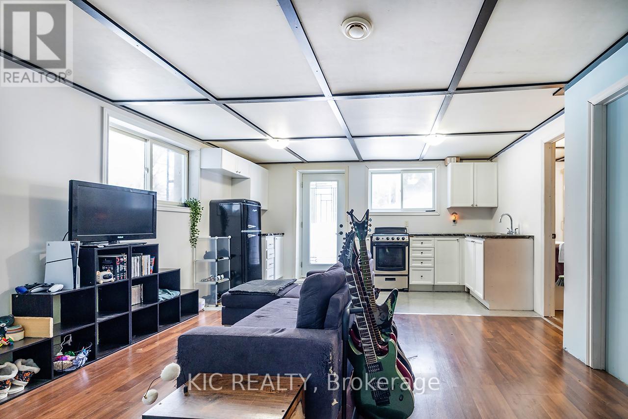 14202 Highway 118 Highway E, Dysart Et Al, Ontario  K0M 1S0 - Photo 24 - X12822620