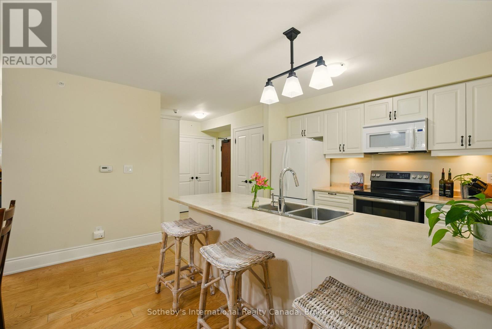 103 - 391b Manitoba Street, Bracebridge (Macaulay), Ontario  P1L 0B5 - Photo 6 - X12926822