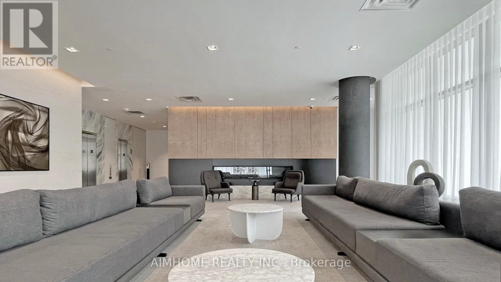 813 - 180 Fairview Mall Drive, Toronto (Don Valley Village), Ontario  M2J 0G4 - Photo 4 - C12926832