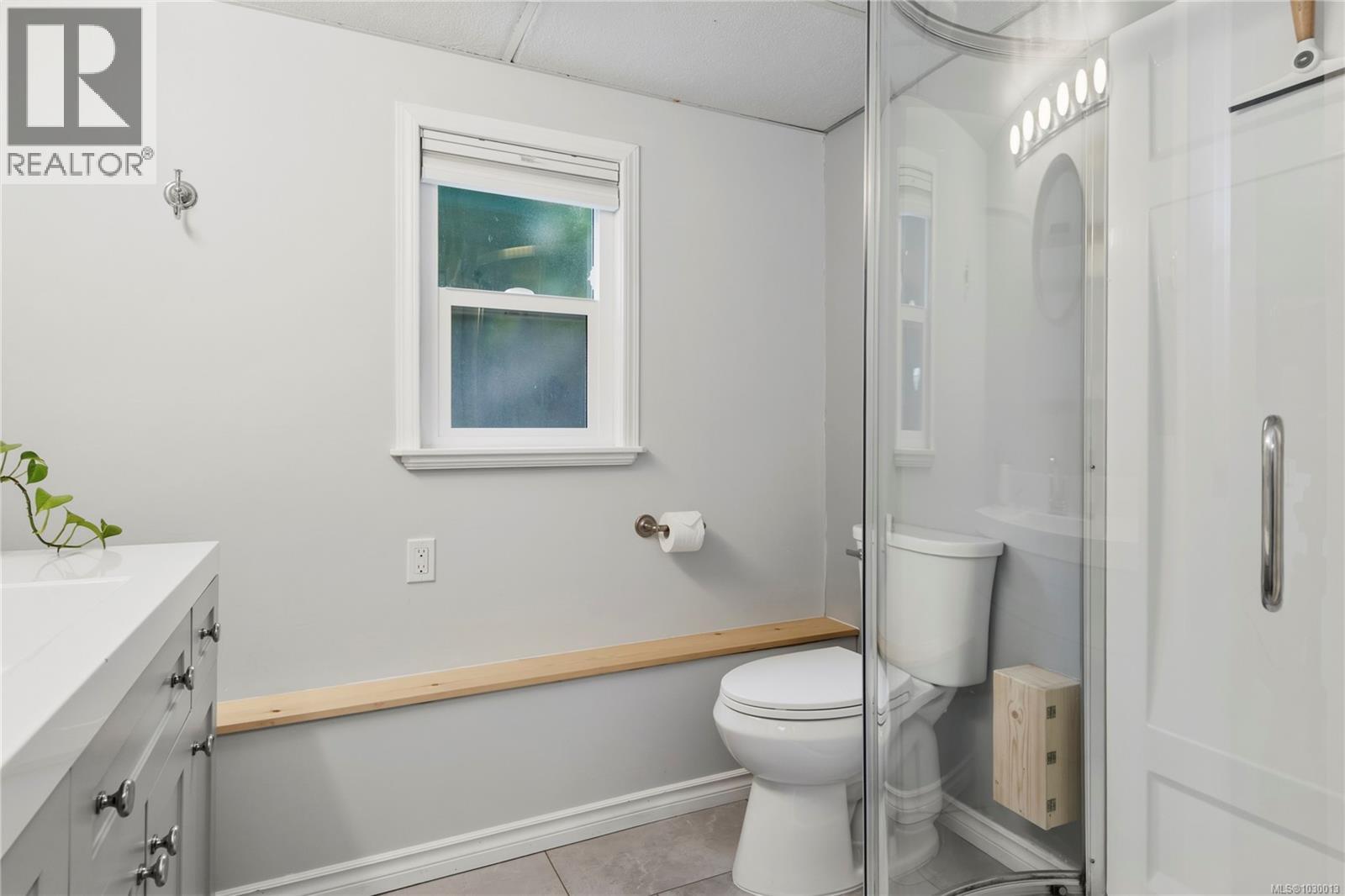 668 22nd St, Courtenay, British Columbia  V9N 6L1 - Photo 27 - 1030013