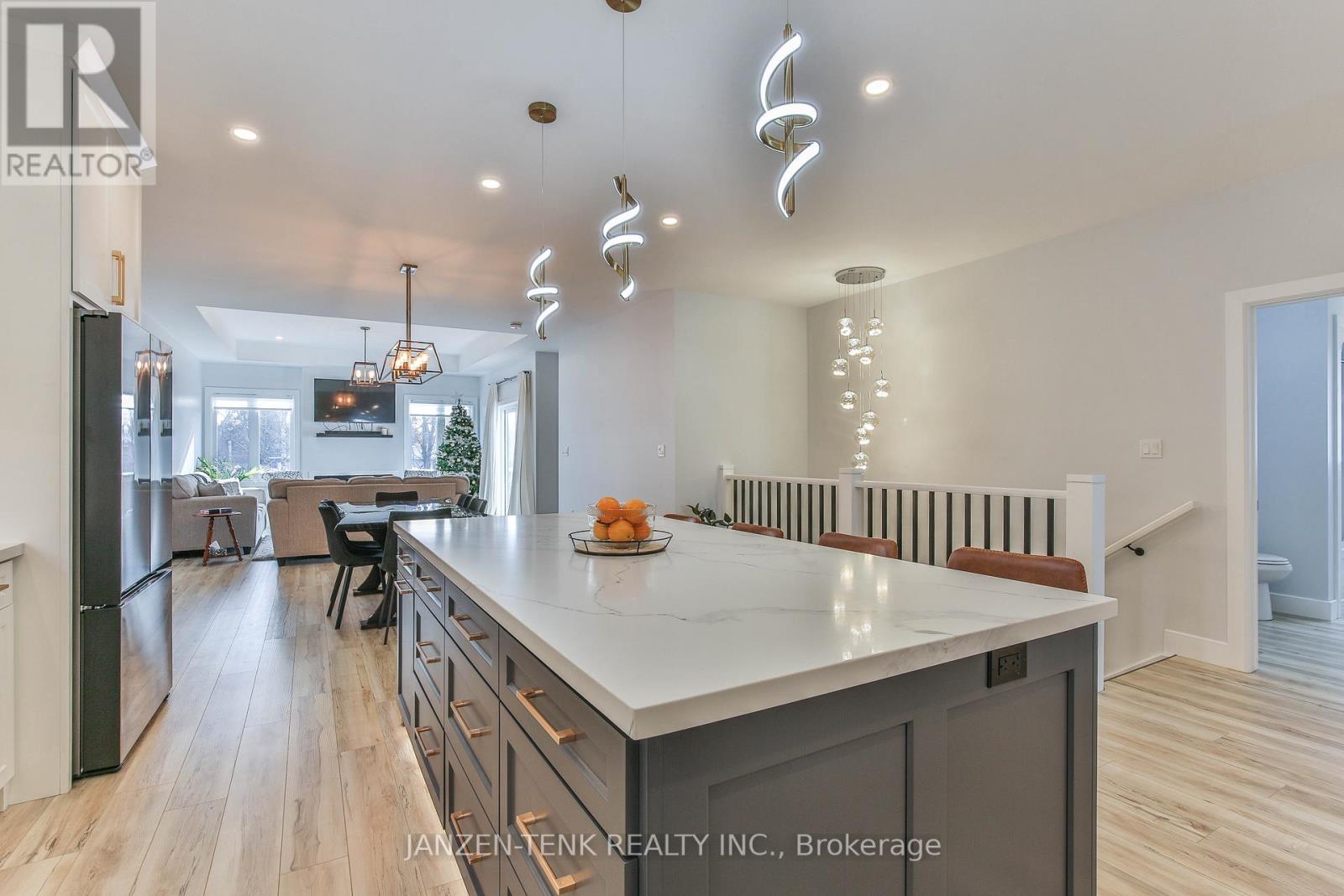 8 Charles Court, Bayham, Ontario  N0J 1T0 - Photo 14 - X12926824