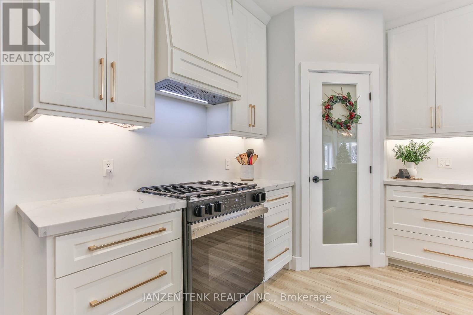 8 Charles Court, Bayham, Ontario  N0J 1T0 - Photo 16 - X12926824