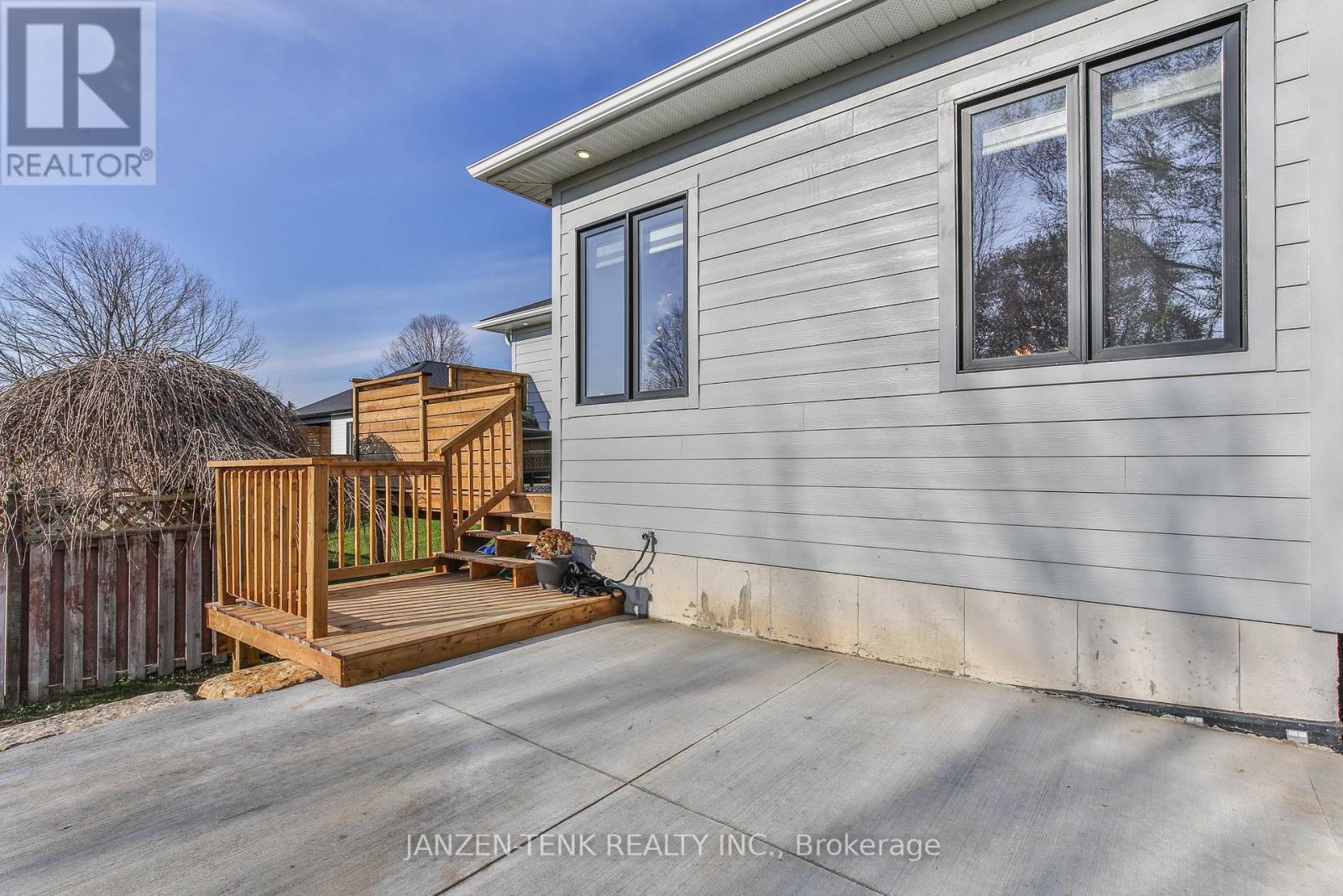 8 Charles Court, Bayham, Ontario  N0J 1T0 - Photo 46 - X12926824