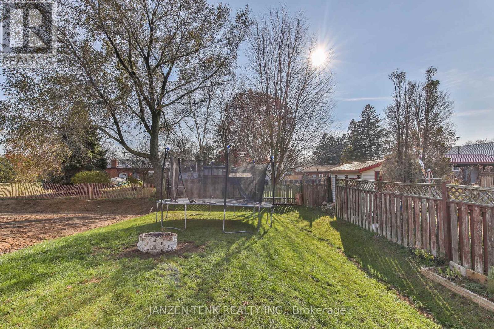 8 Charles Court, Bayham, Ontario  N0J 1T0 - Photo 48 - X12926824