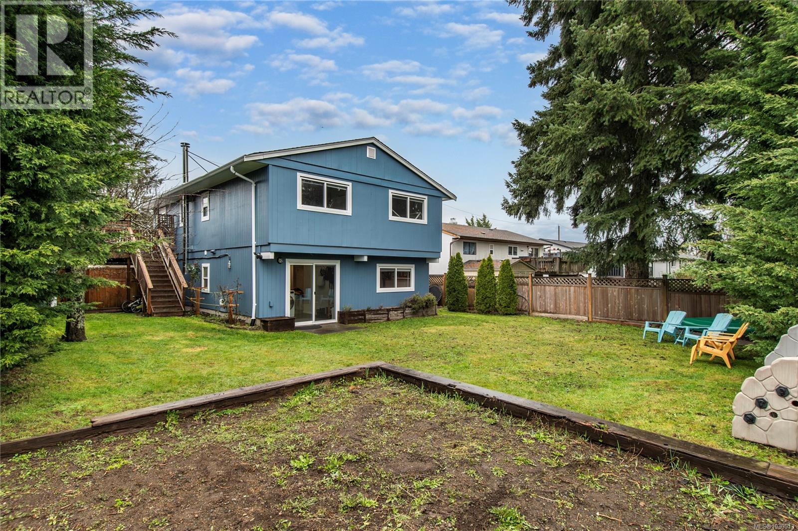 668 22nd St, Courtenay, British Columbia  V9N 6L1 - Photo 40 - 1030013