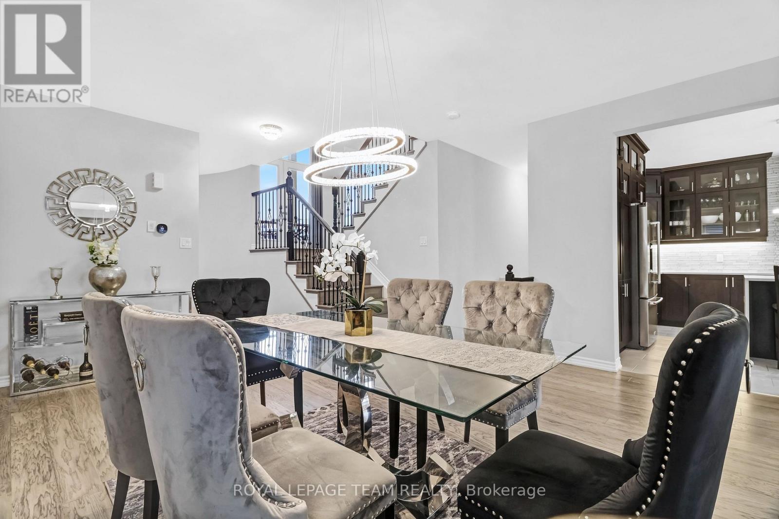 405 Aphelion Crescent, Ottawa, Ontario  K2J 6N6 - Photo 12 - X12926792