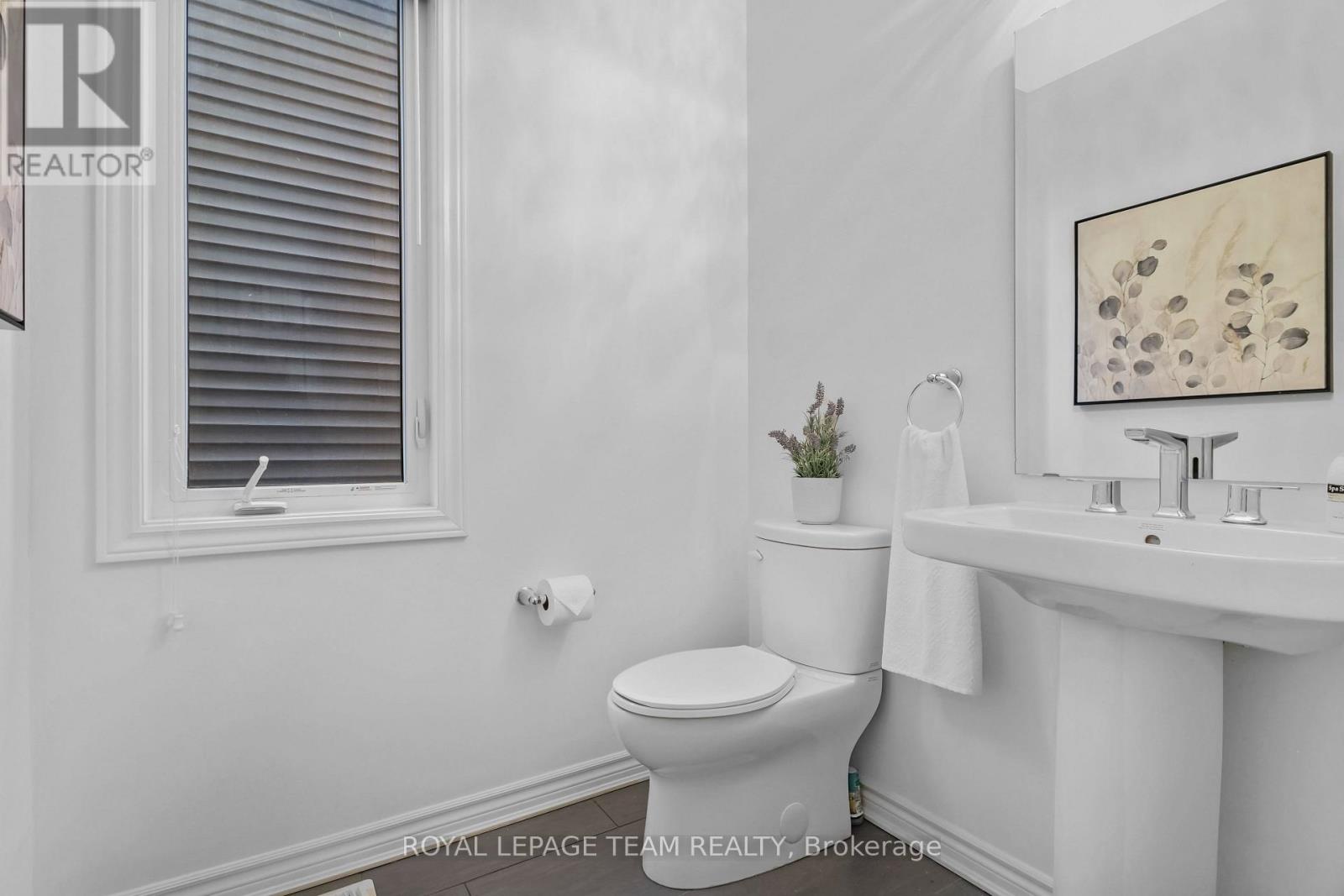 405 Aphelion Crescent, Ottawa, Ontario  K2J 6N6 - Photo 8 - X12926792