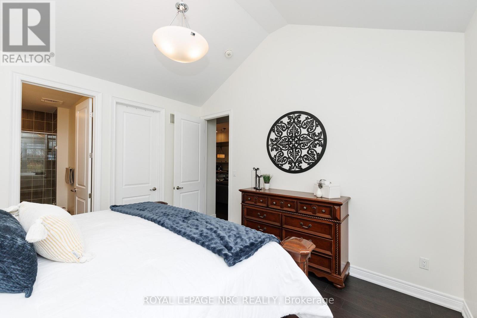 68 Paradise Grove, Niagara-On-The-Lake, Ontario  L0S 1T0 - Photo 14 - X12926804