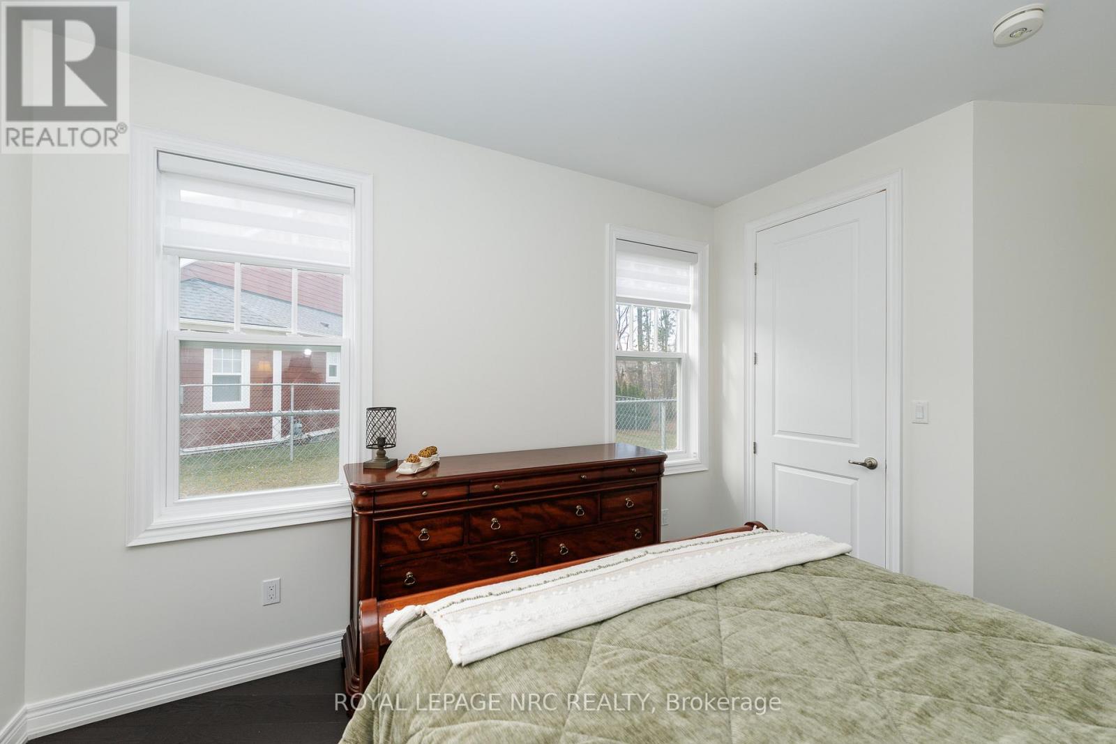 68 Paradise Grove, Niagara-On-The-Lake, Ontario  L0S 1T0 - Photo 22 - X12926804