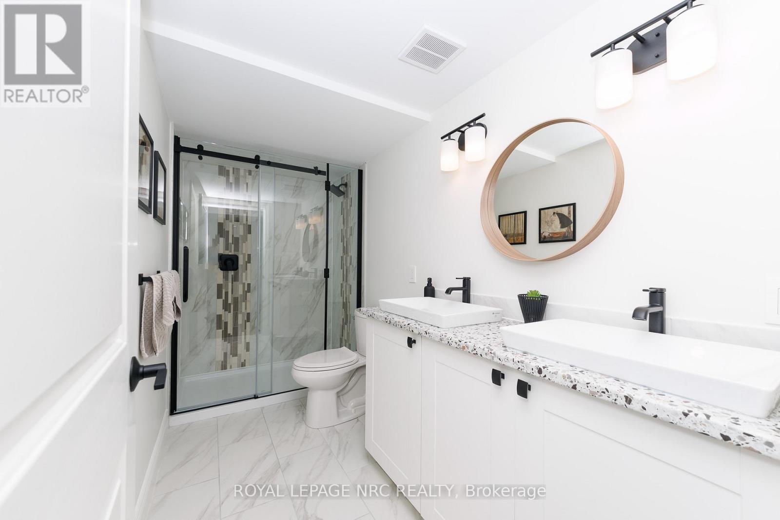 68 Paradise Grove, Niagara-On-The-Lake, Ontario  L0S 1T0 - Photo 27 - X12926804