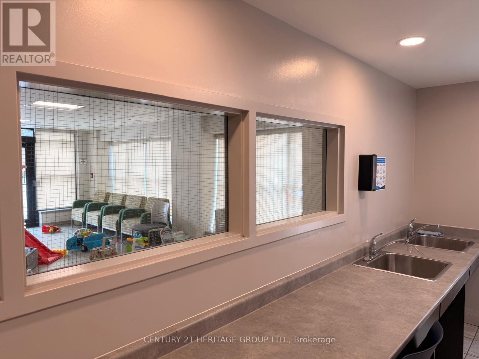 405 - 275 Woodbridge Avenue, Vaughan, Ontario  L4L 2T1 - Photo 22 - N12926850