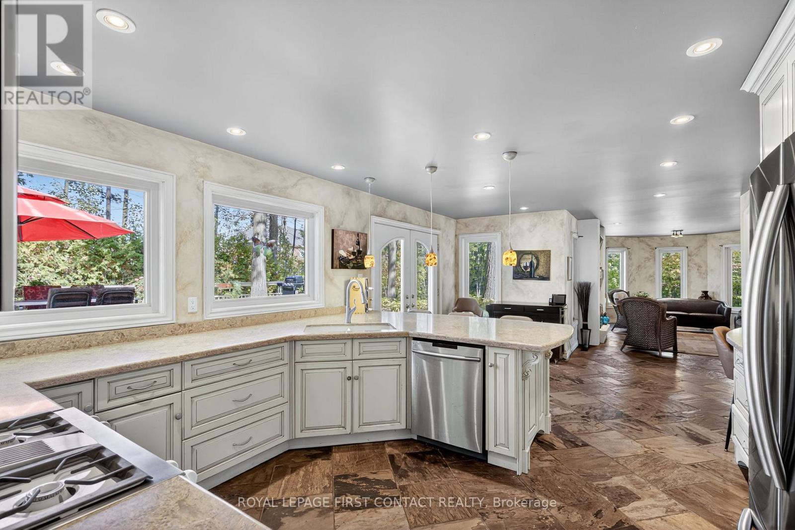 26 Edgecombe Terrace, Springwater, Ontario  L9X 0S2 - Photo 14 - S12926844