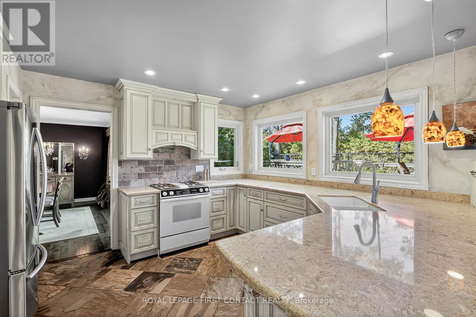 26 Edgecombe Terrace, Springwater, Ontario  L9X 0S2 - Photo 15 - S12926844