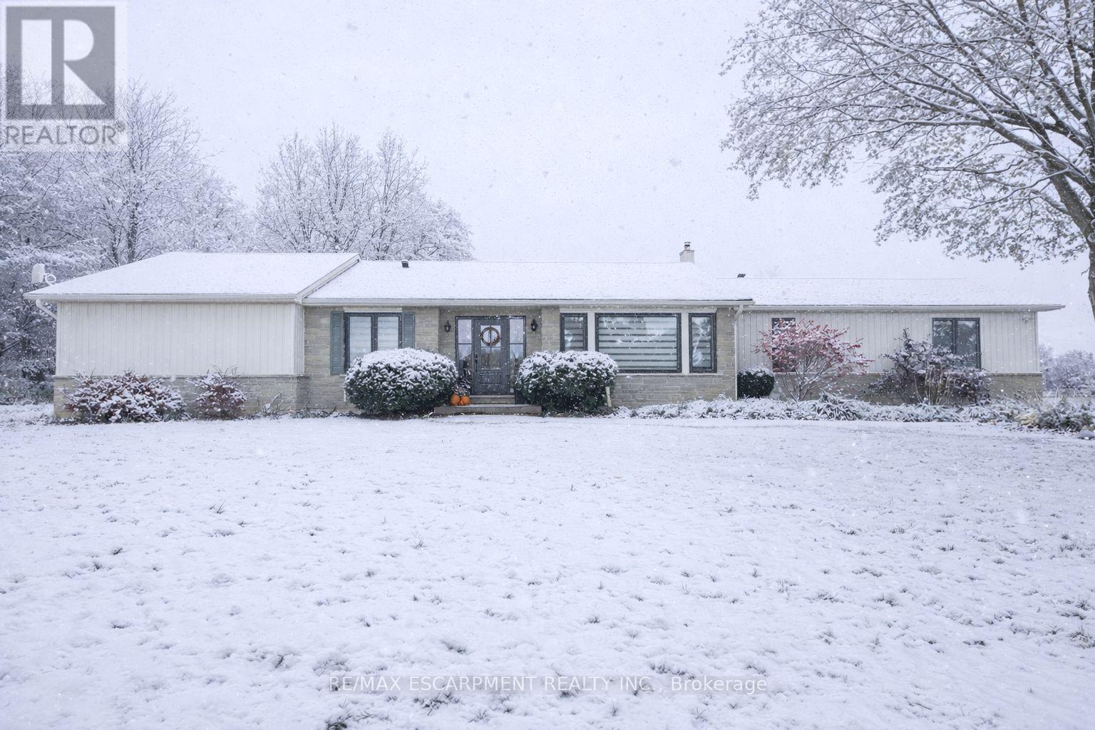 5672 Cedar Springs Road, Burlington, Ontario  L7P 0B9 - Photo 22 - W12611382