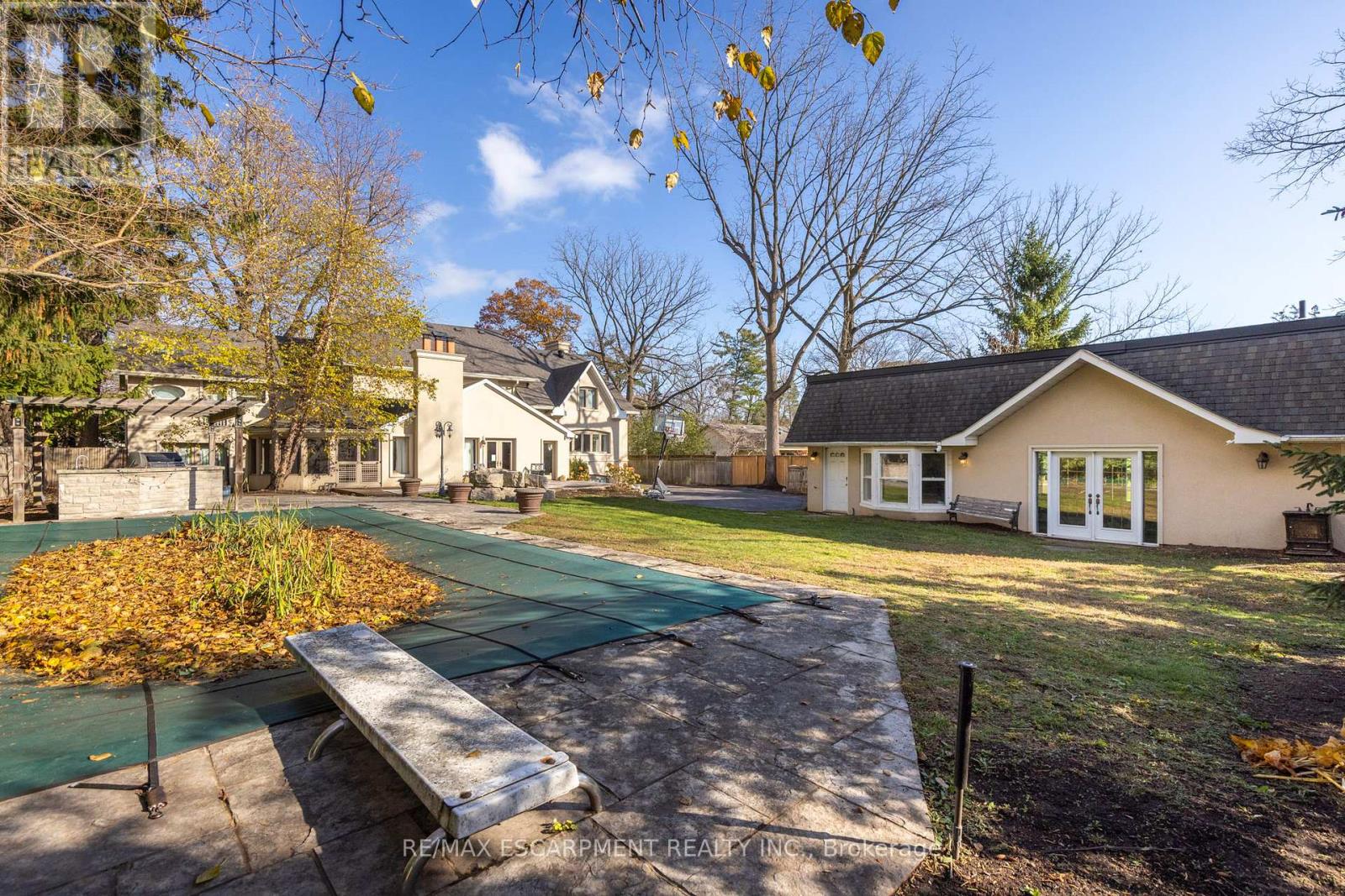 184 Chartwell Road, Oakville, Ontario  L6J 3Z8 - Photo 4 - W12726244