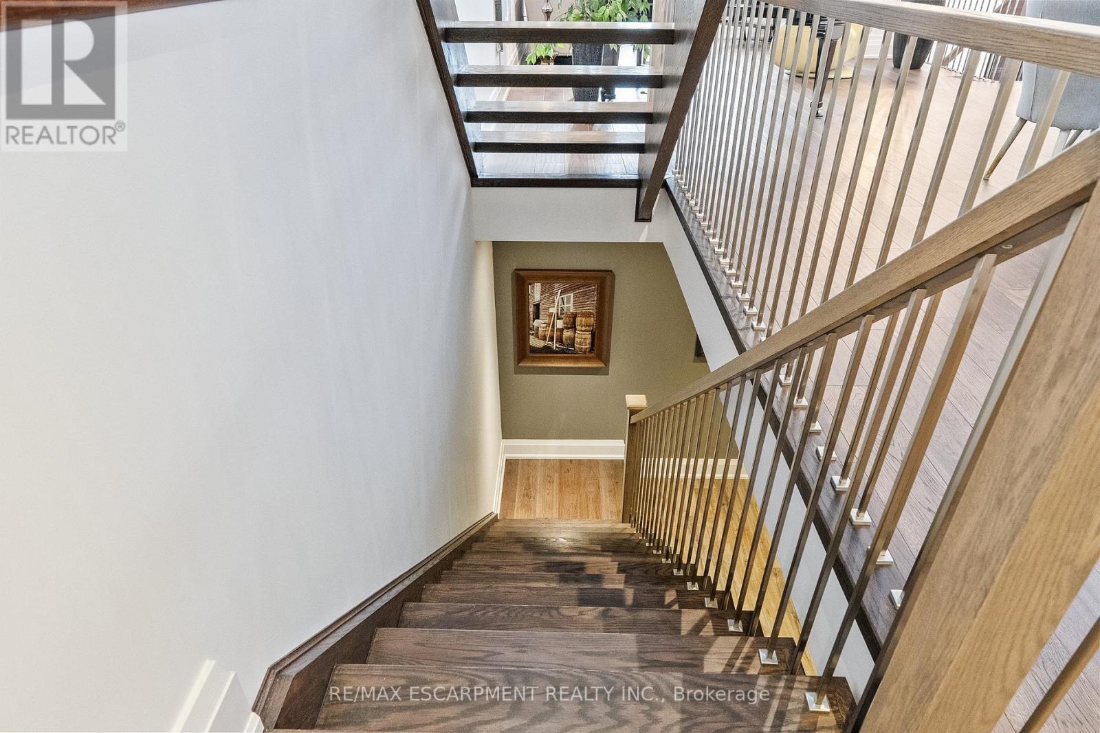 24 Cayuga Avenue, Mississauga, Ontario  L5G 3S7 - Photo 36 - W12753556