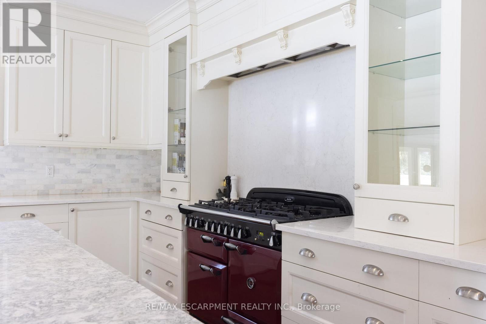 184 Chartwell Road, Oakville, Ontario  L6J 3Z8 - Photo 9 - W12726244