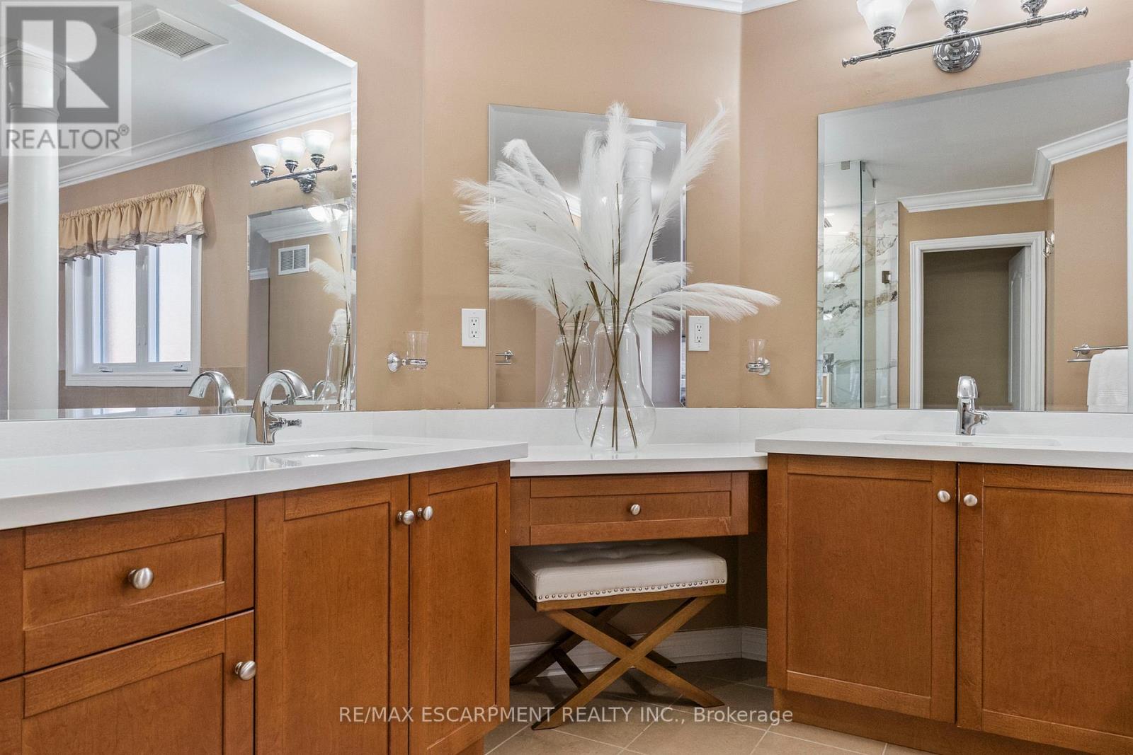 3402 Buena Vista Court, Oakville, Ontario  L6L 6W6 - Photo 28 - W12872960