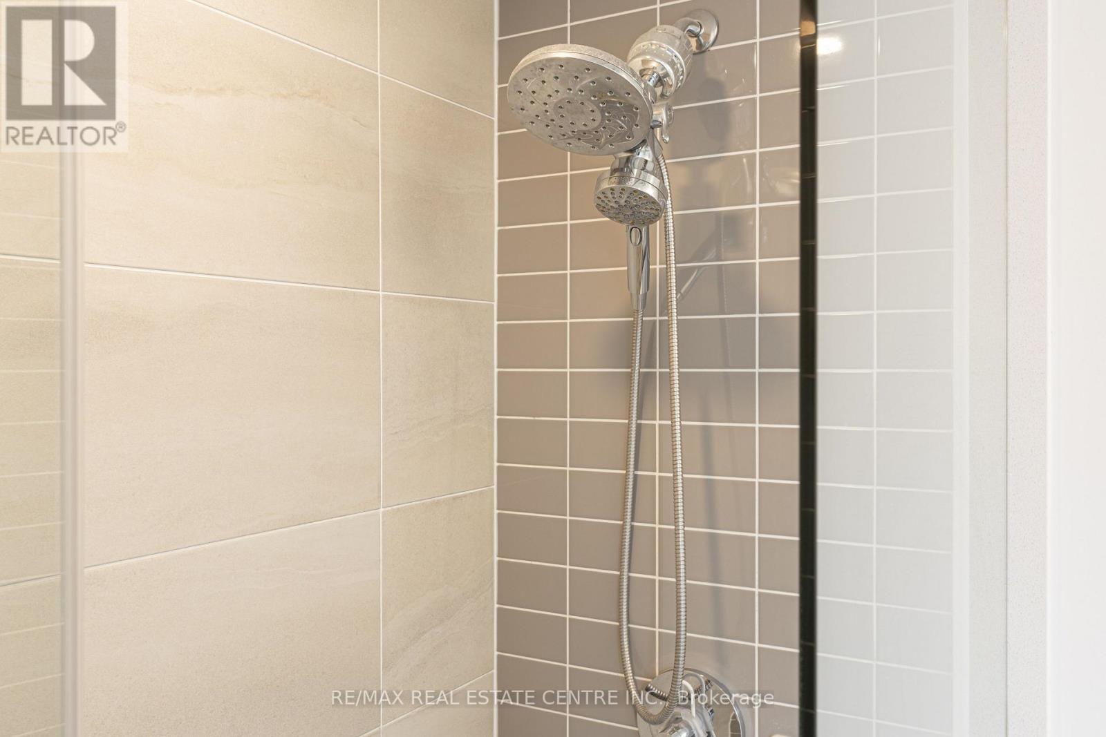 108 - 4675 Metcalfe Avenue, Mississauga, Ontario  L5M 4N7 - Photo 13 - W12926812