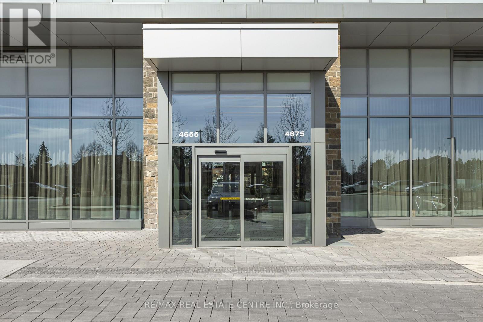 108 - 4675 Metcalfe Avenue, Mississauga, Ontario  L5M 4N7 - Photo 3 - W12926812