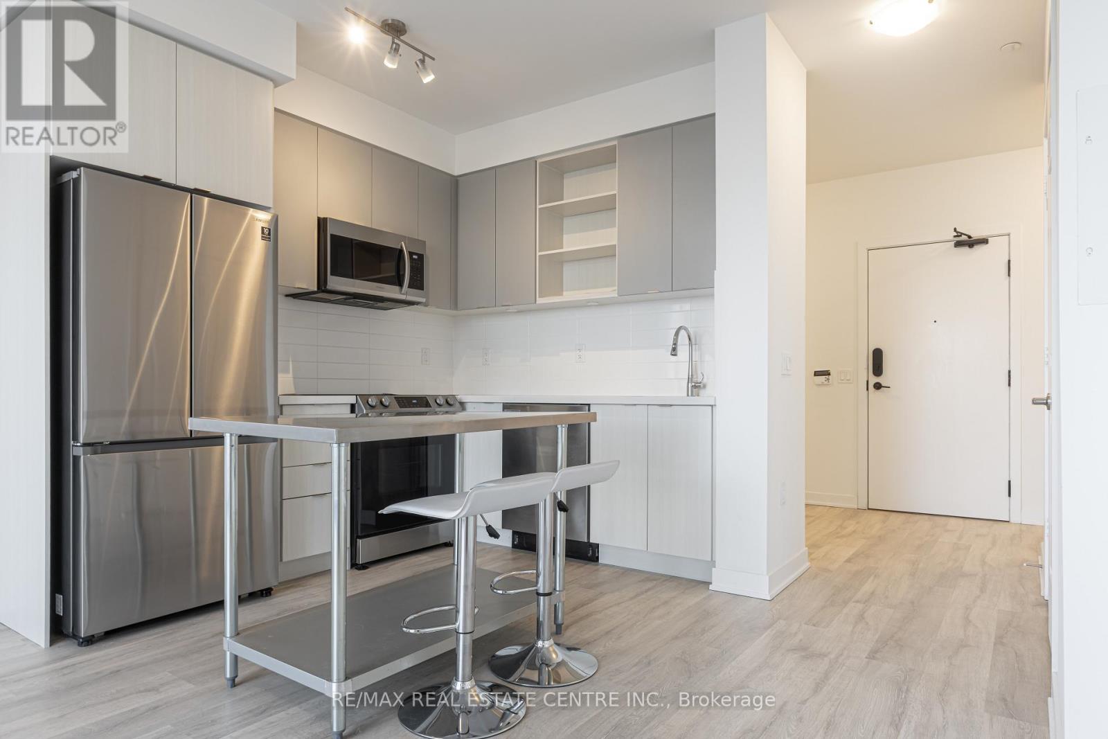 108 - 4675 Metcalfe Avenue, Mississauga, Ontario  L5M 4N7 - Photo 5 - W12926812