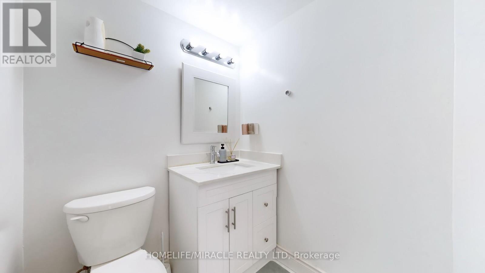 1112 - 15 Kensington Road, Brampton, Ontario L6T 3W2 - Photo 16 - W12926820