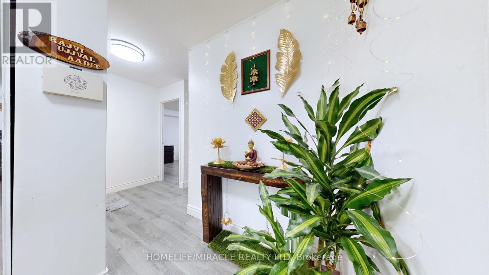 1112 - 15 Kensington Road, Brampton, Ontario L6T 3W2 - Photo 22 - W12926820