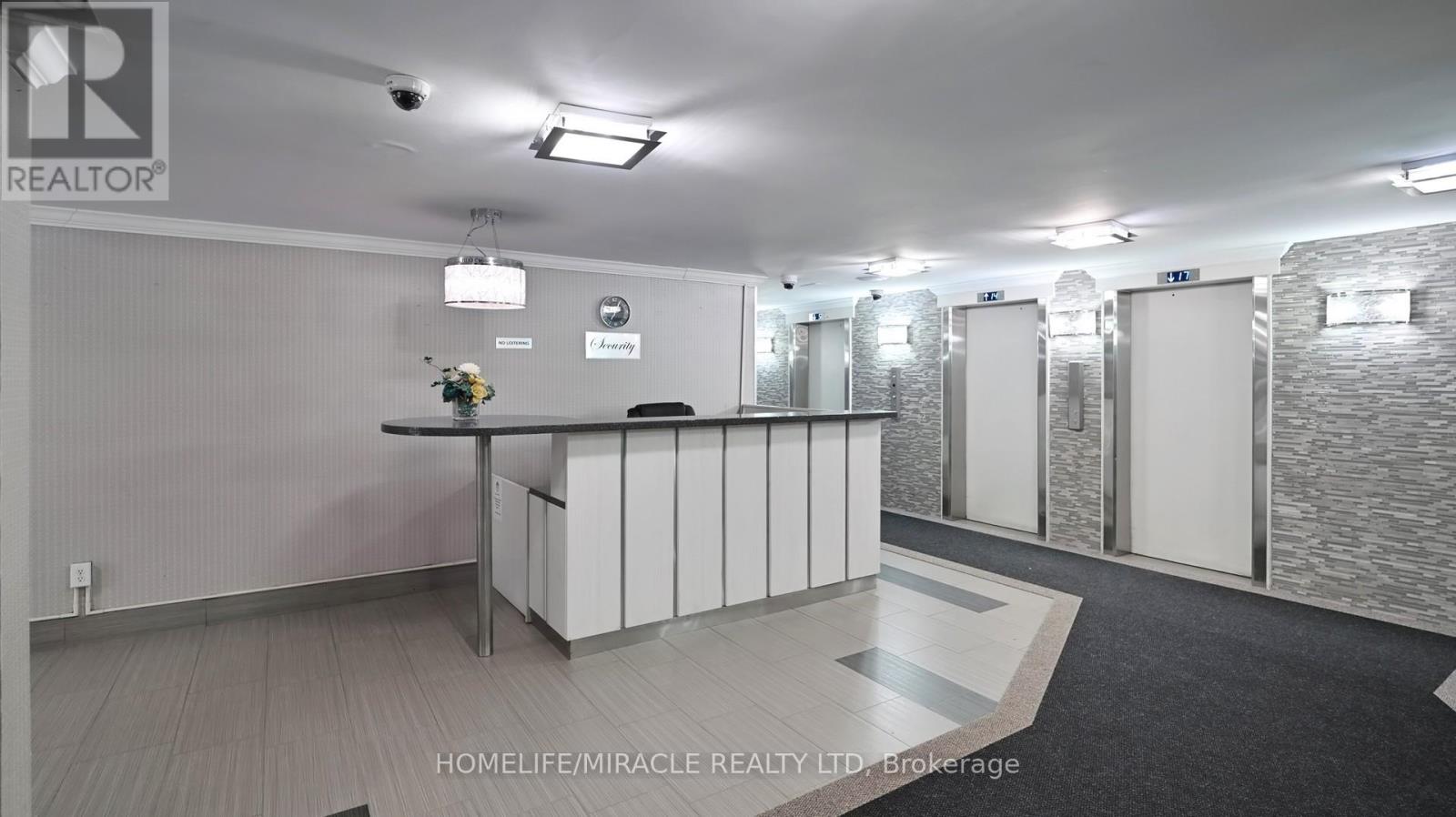 1112 - 15 Kensington Road, Brampton, Ontario L6T 3W2 - Photo 29 - W12926820