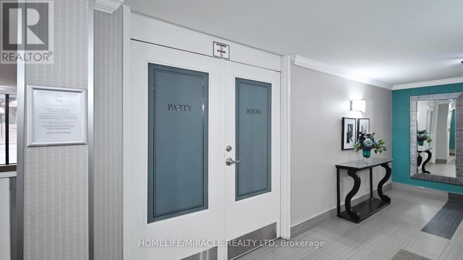 1112 - 15 Kensington Road, Brampton, Ontario L6T 3W2 - Photo 31 - W12926820