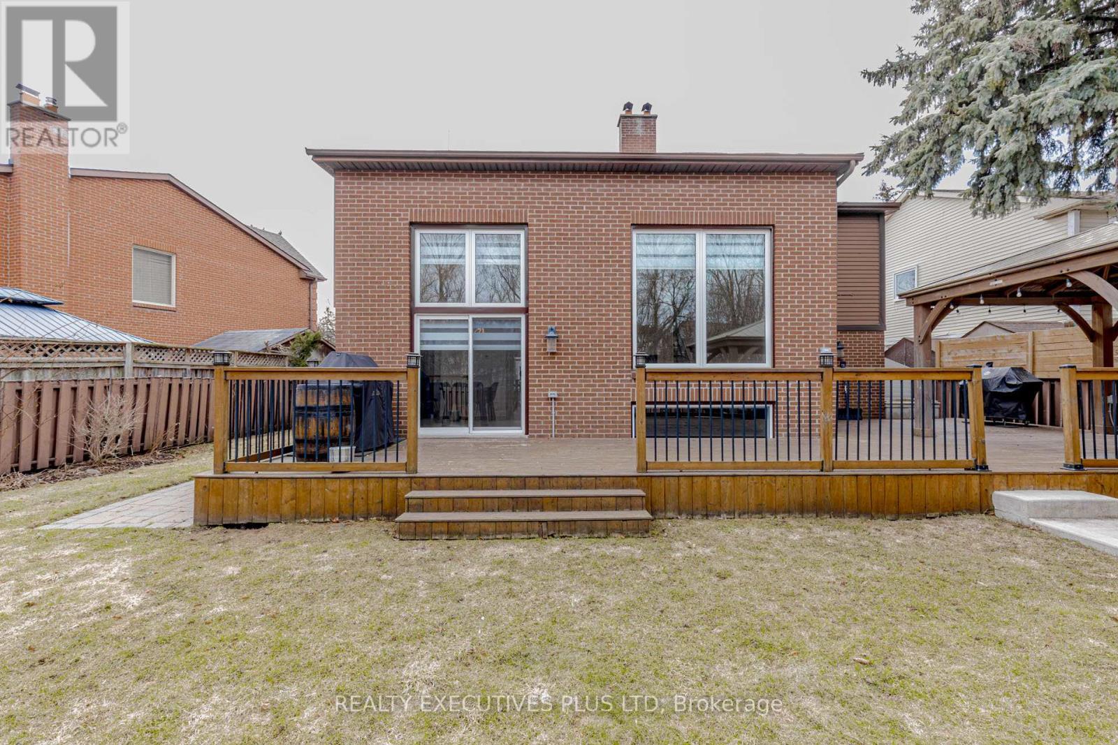 68 Leander Street, Brampton, Ontario  L6S 3M7 - Photo 48 - W12926830
