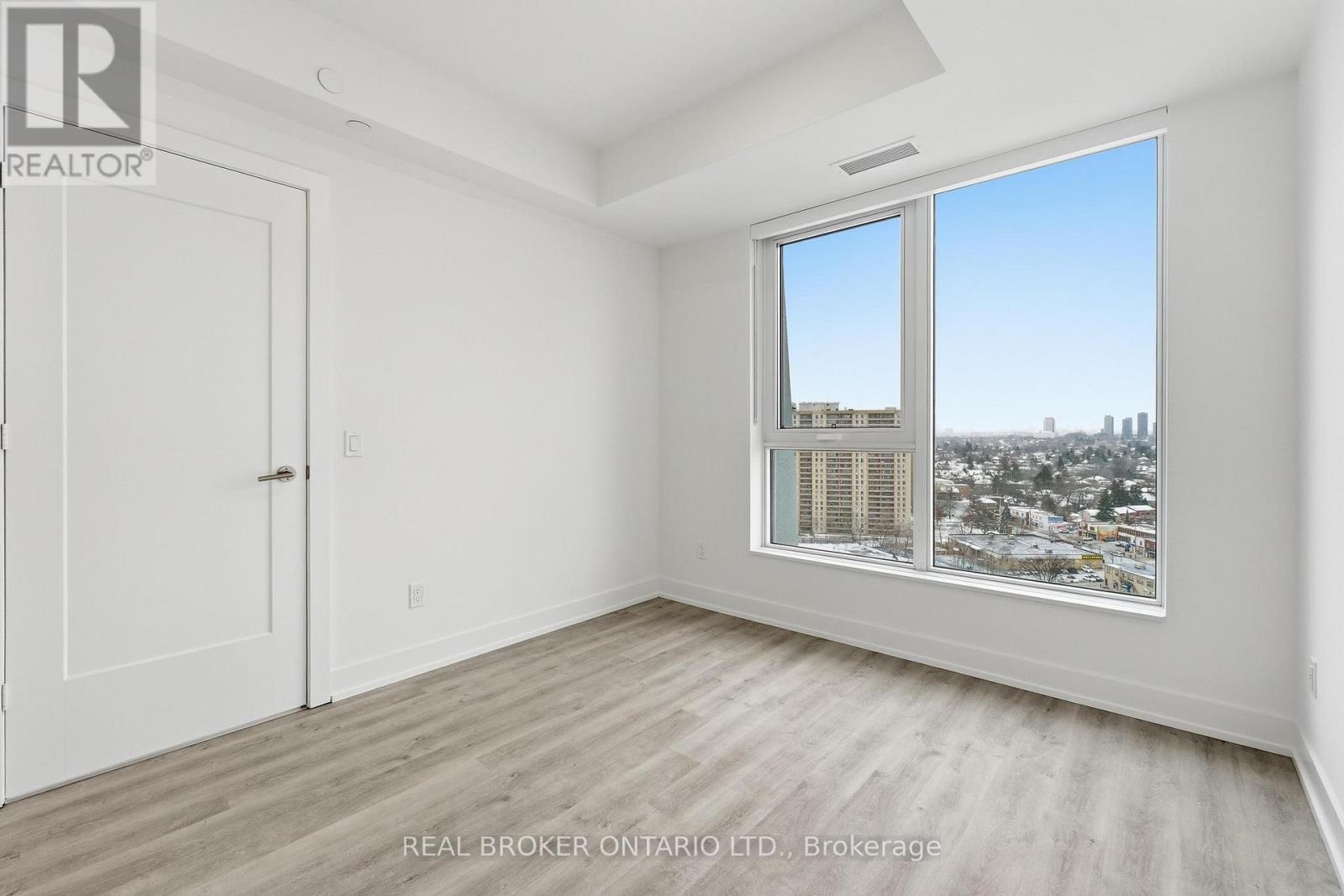 1906 - 60 Central Park Roadway, Toronto, Ontario M9A 0E6 - Photo 11 - W12926860