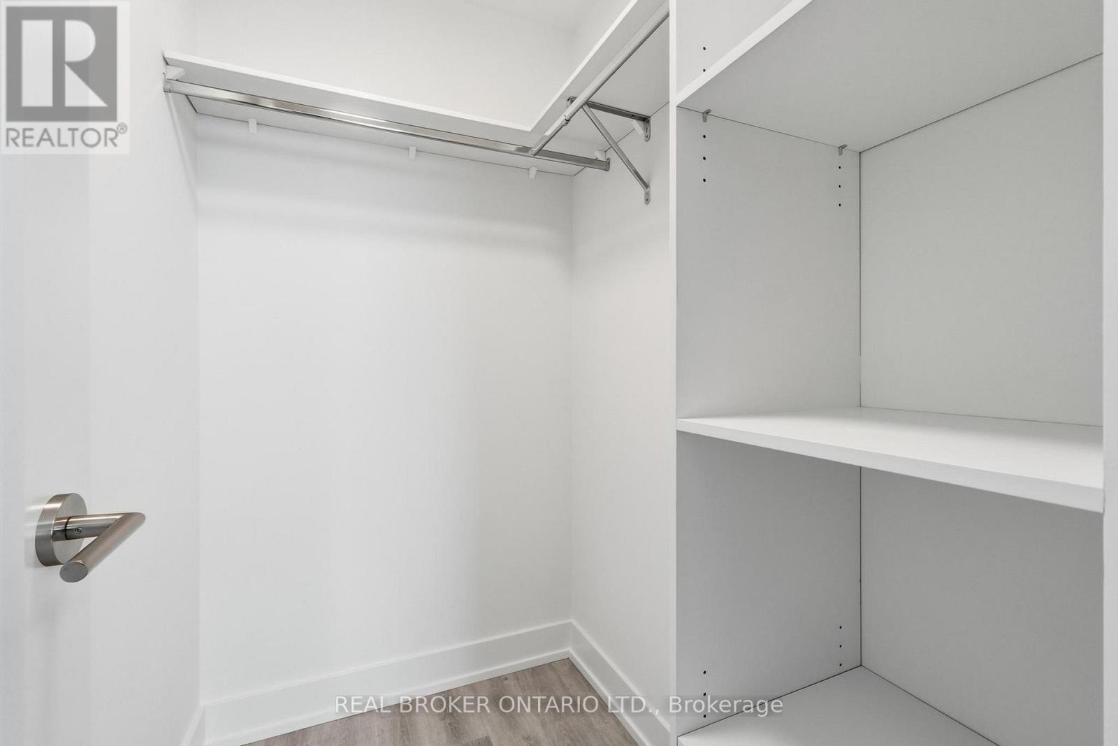 1906 - 60 Central Park Roadway, Toronto, Ontario M9A 0E6 - Photo 13 - W12926860