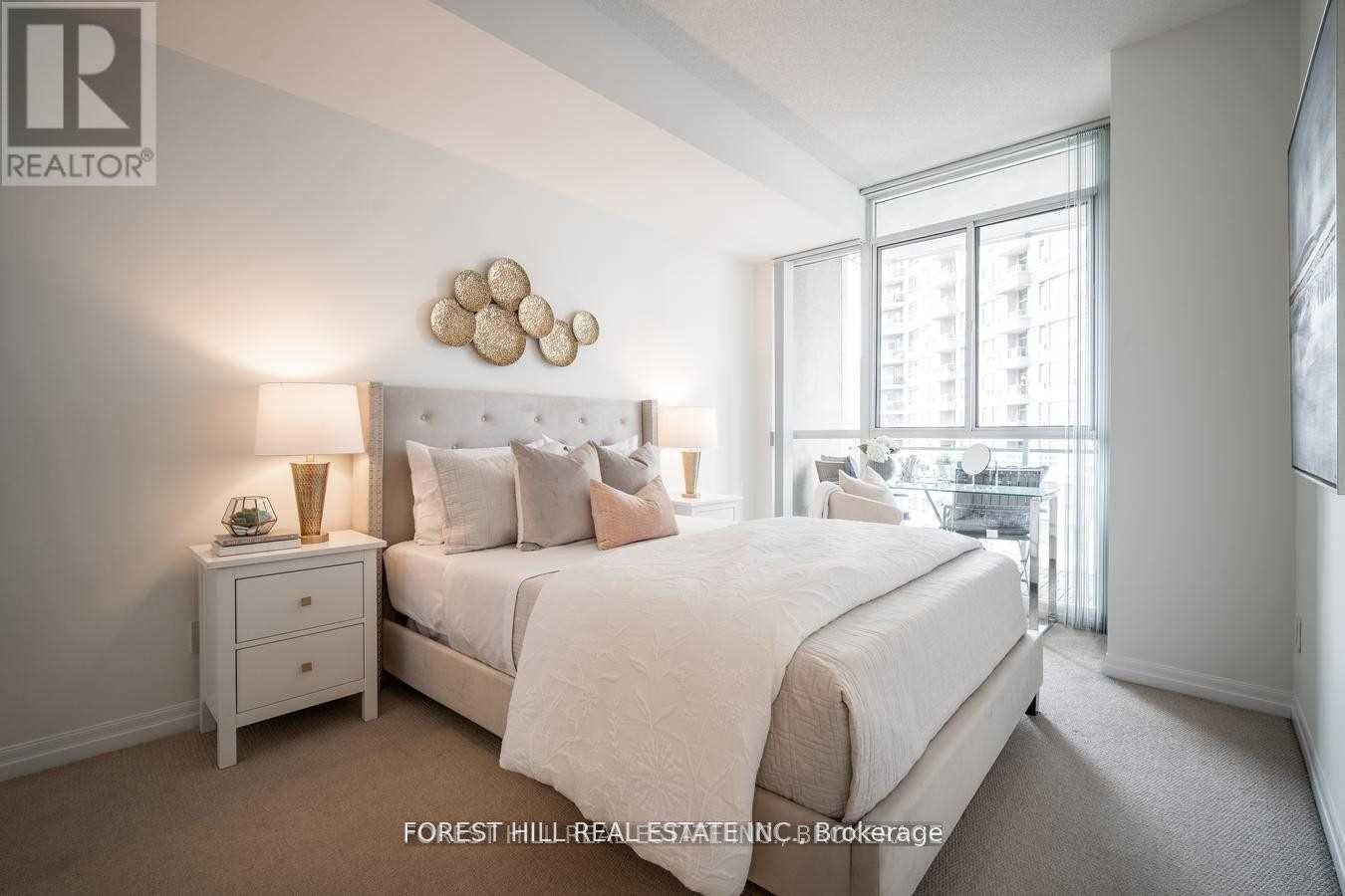 721 - 225 Webb Drive, Mississauga, Ontario  L5B 3Y5 - Photo 14 - W12926862